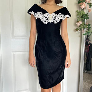 Velvet Black Midi dress 
Scott McClintock Petite Vintage Dress